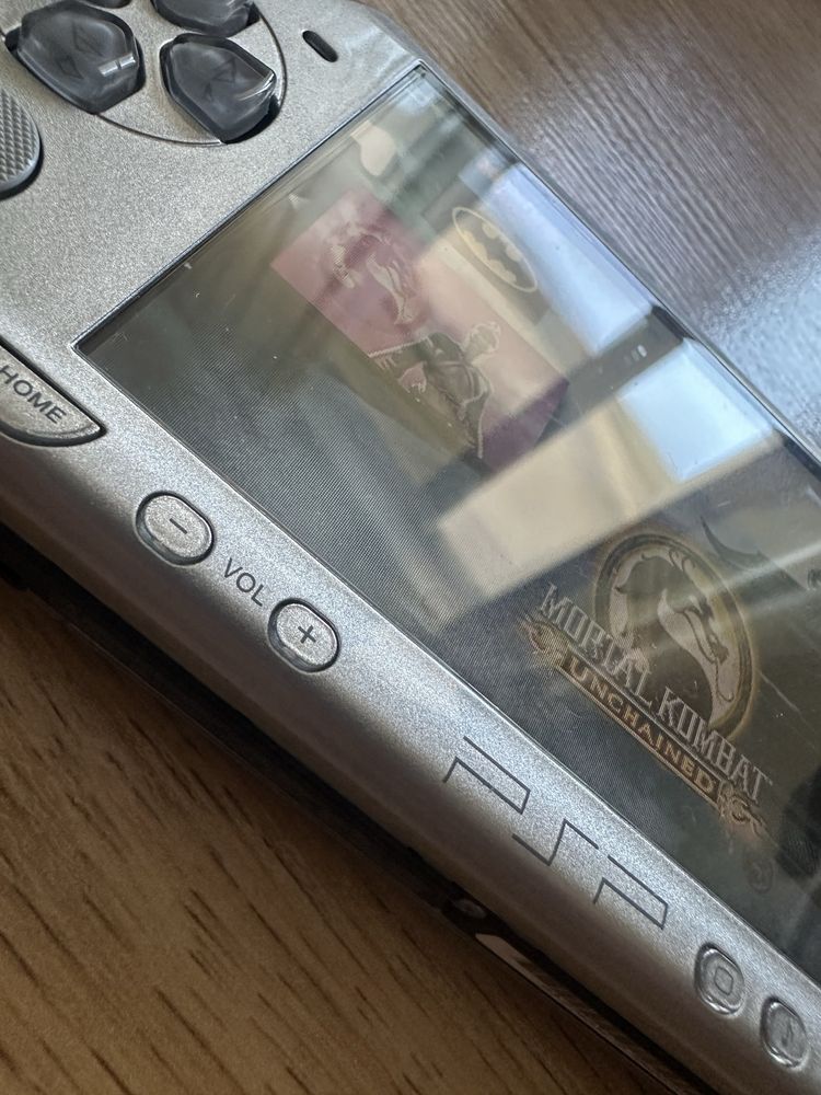 Psp 2004- editie limitata final fantasy modat