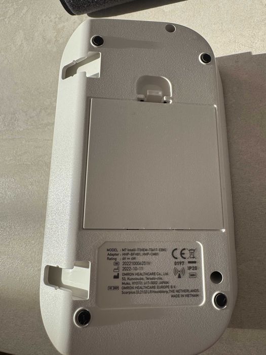 Апарат за кръвно Omron M7 Intelli AFIB HEM-7380T1-EBK