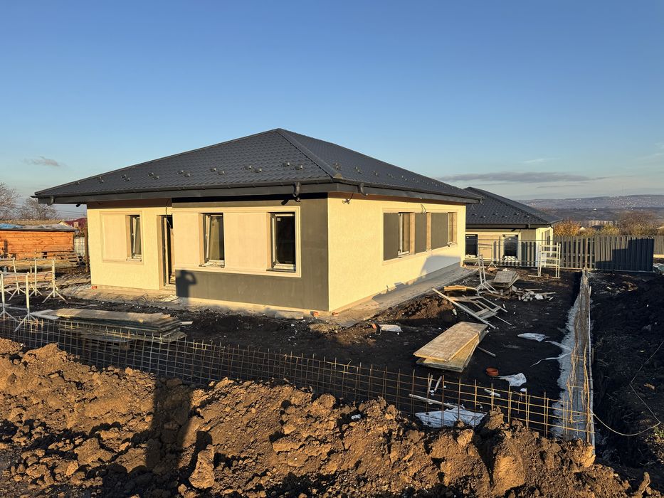 Casa Premium Parter Miroslava-Horpaz 92mp utili 3dormitoare 2bai!