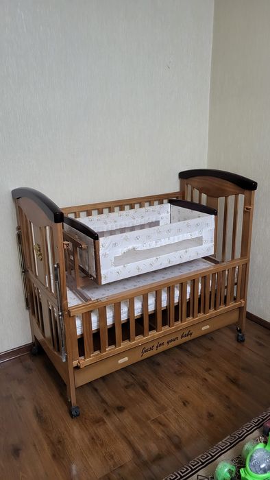 Кровать детская, фабричная.