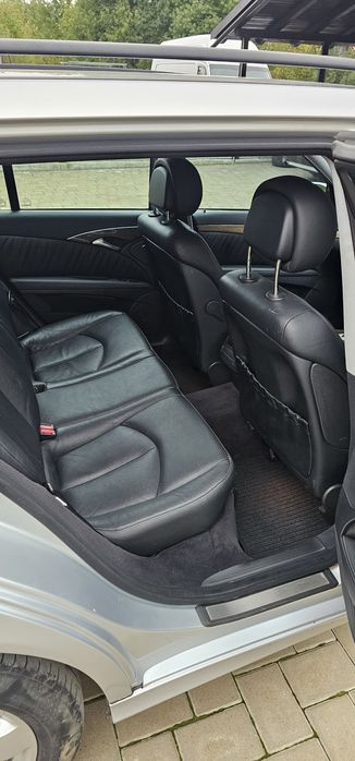 Mercedes EClas 320 , 3000 V6 Volan Partea Dreapta