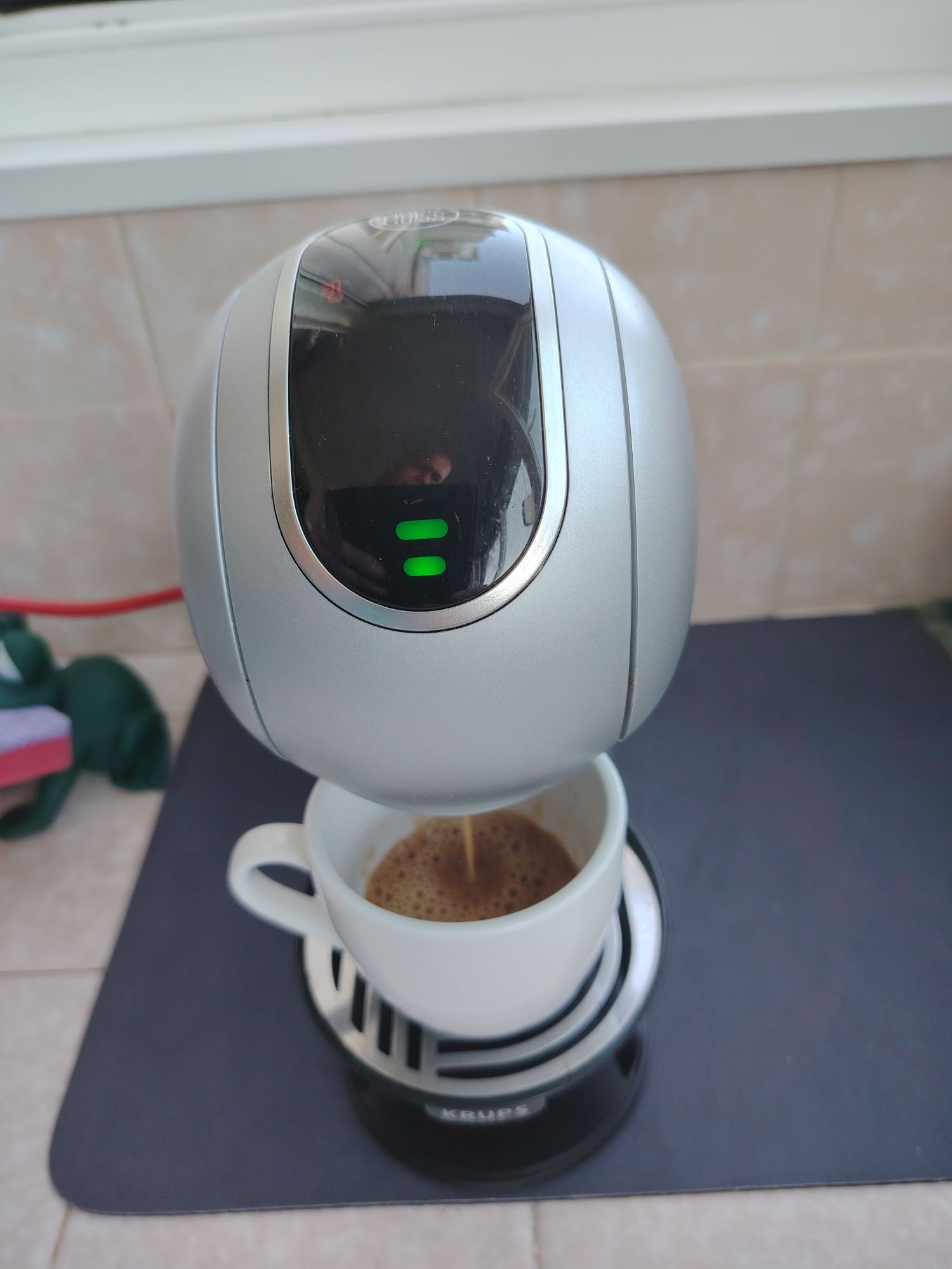 Кафемашина Dolce Gusto GENIO S TOUCH
