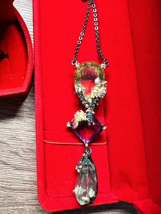 Ювелирное украшение