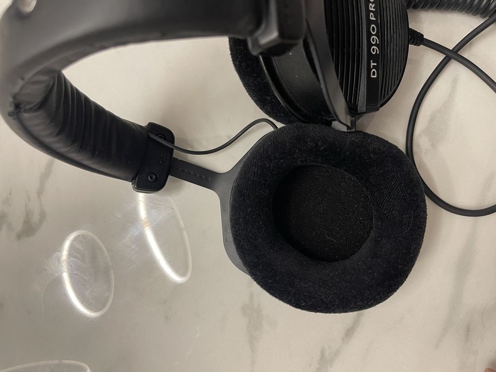 Слушалки Beyerdynamic DT-990 Pro 250 Ohm