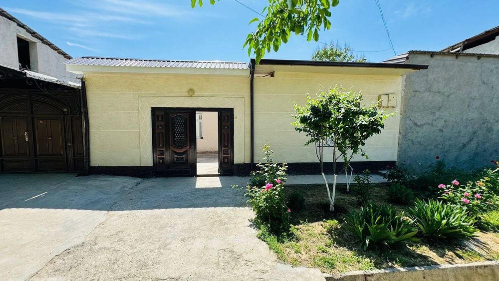 Уй участка сотилади 1,1 соток.