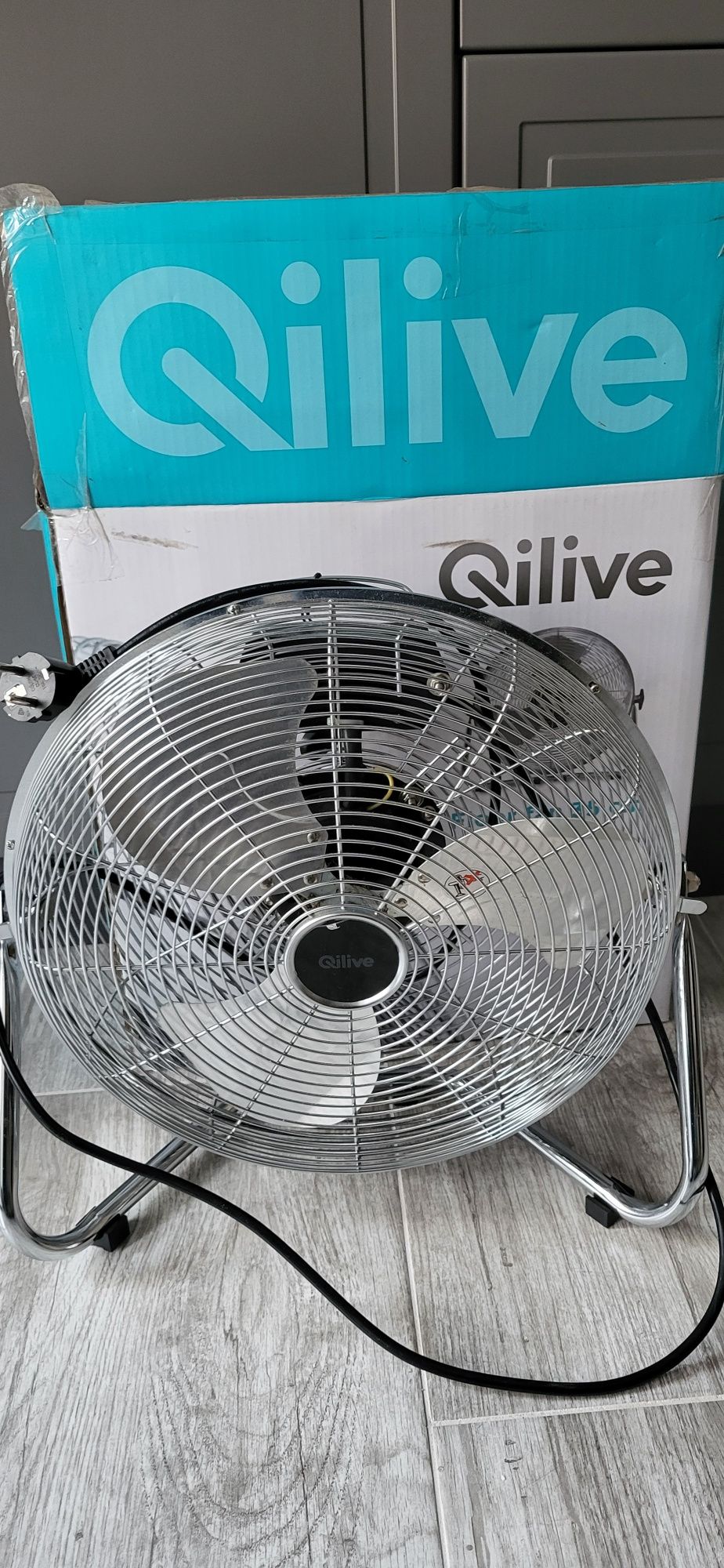 Ventilator de podea - Qlive