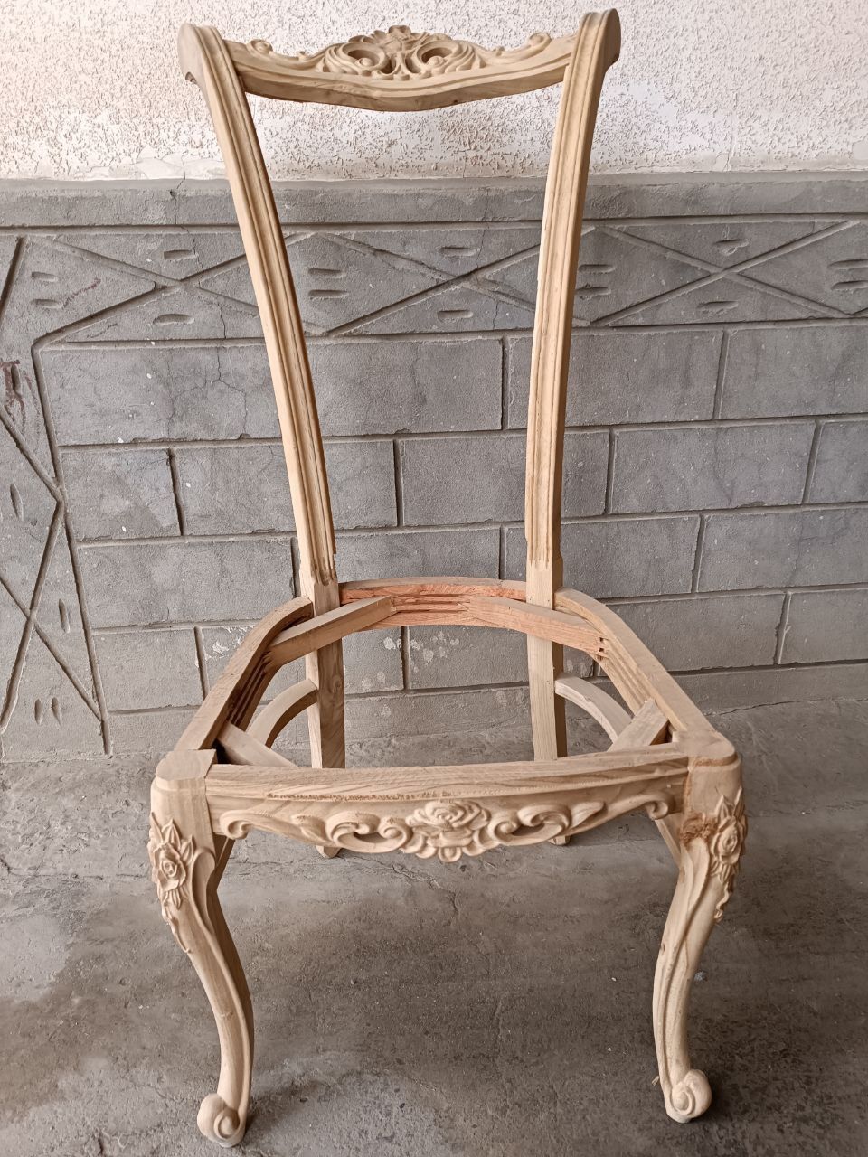 Продается стулъя из чинара