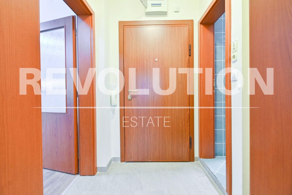 Дава се под наем Двустаен апартамент в София, Зона Б-18 - 70 кв.м за 700 € - Снимка #8