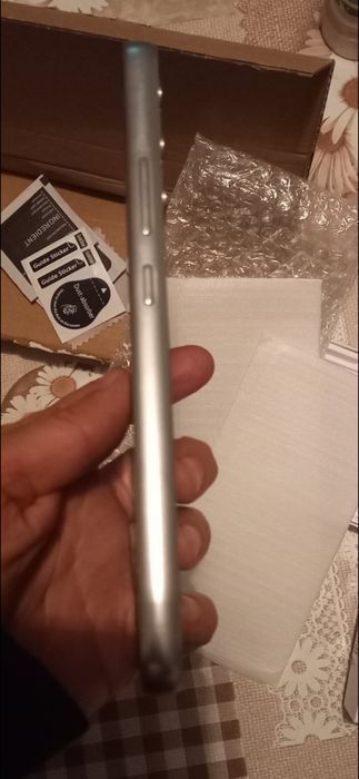 Телефон Самсунг Галакси А34 като нов с два протектора само за 330лв.