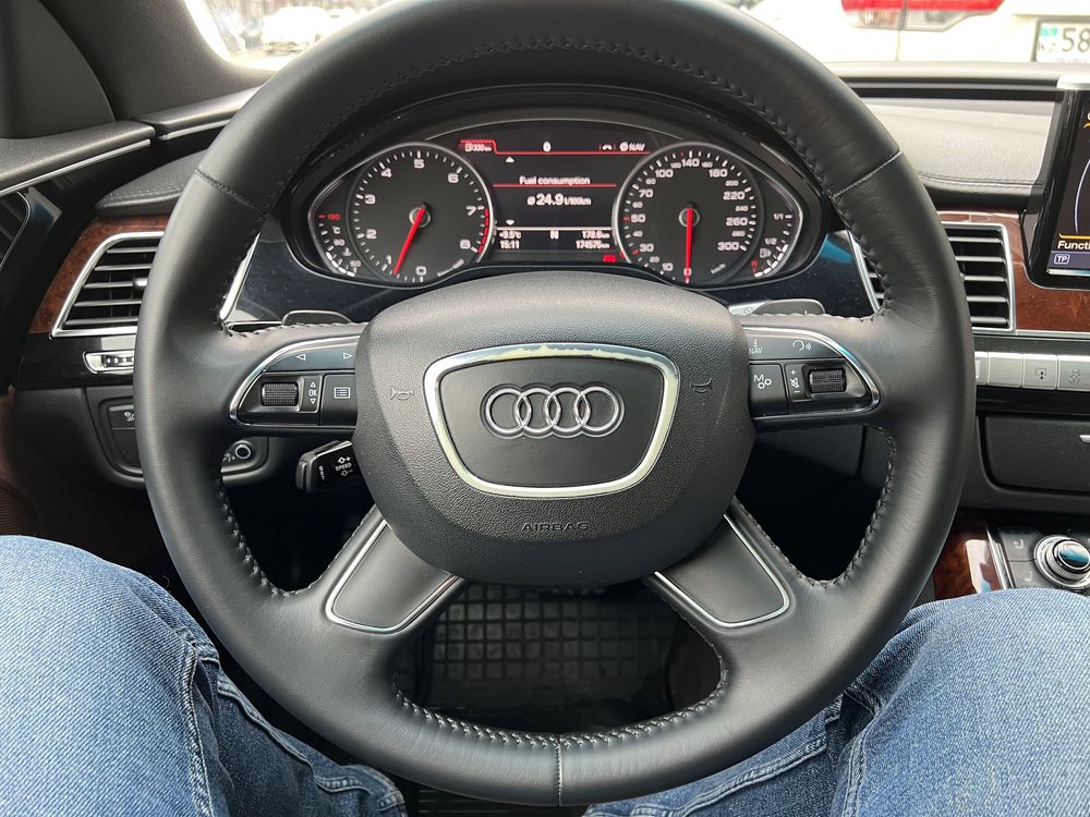 Руль от Audi A8 D4