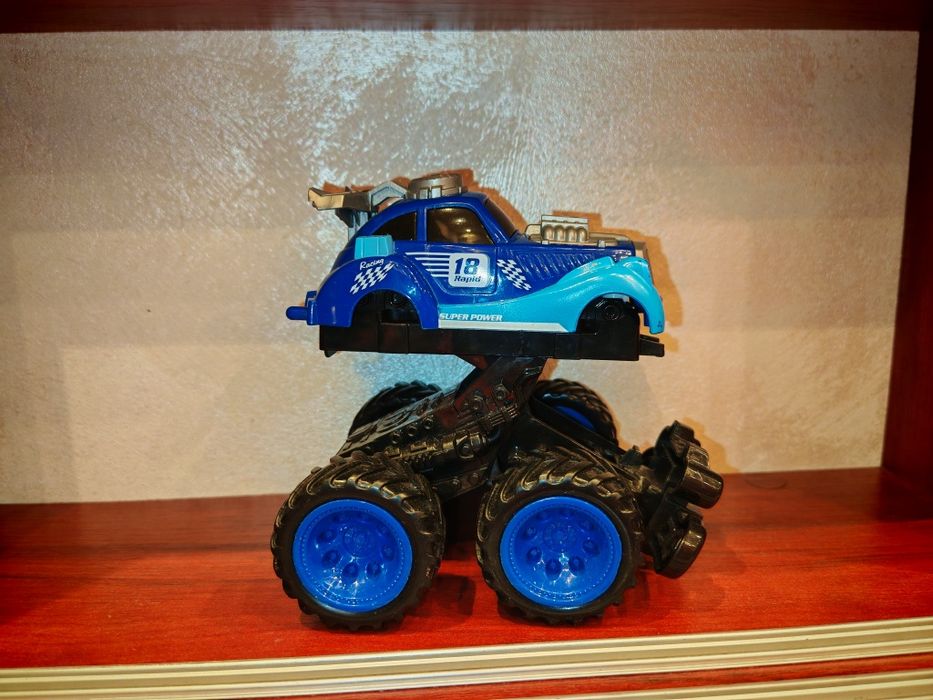 Reducere! Set 4 mașini Hot Wheels Monster