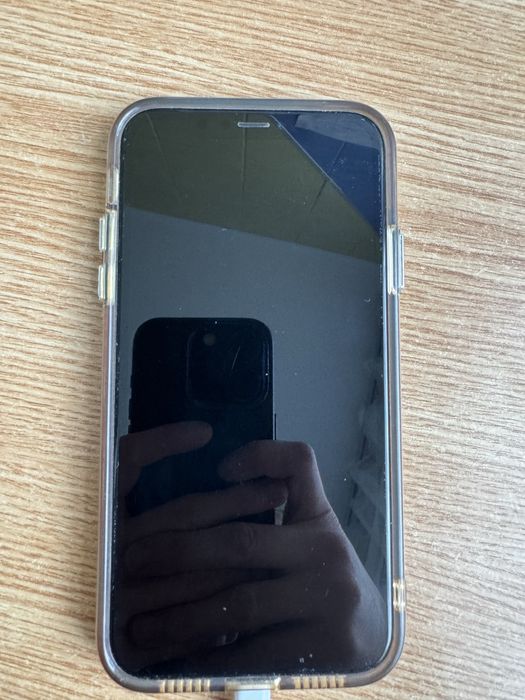 vand iPhone XR stare buna