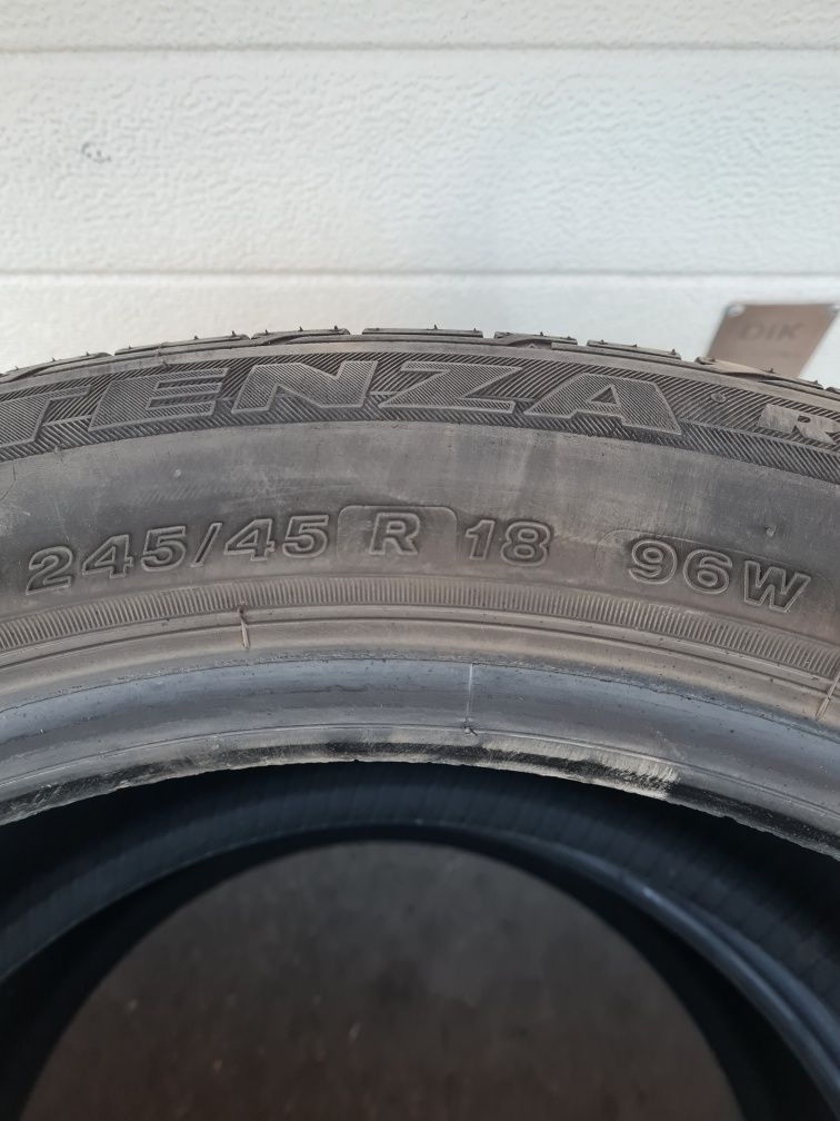 Летни гуми 2 броя BRIDGESTONE Potenza RE050A 245 45 R18 дот 2116