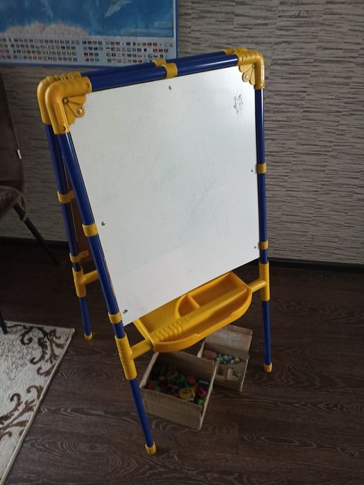 Мольберт детский