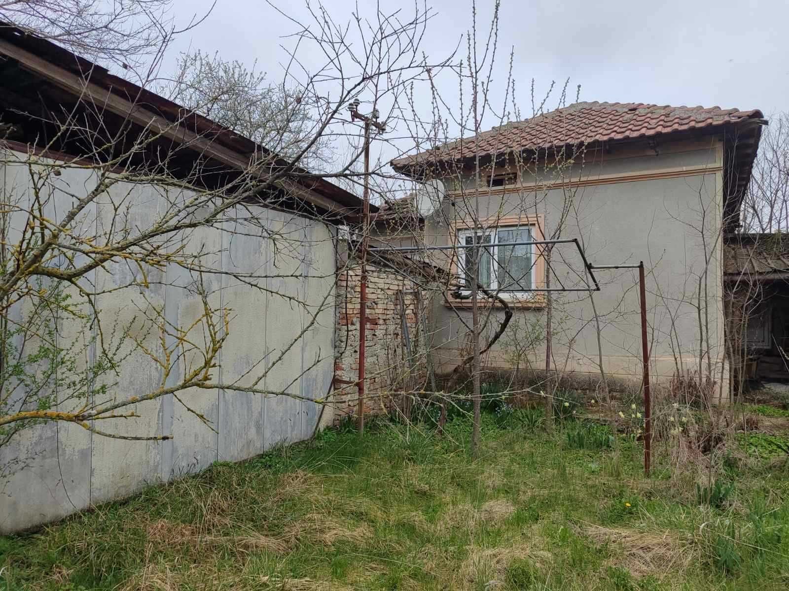 Къща в Дропла...