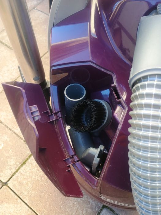 Aspirator cu filtrare prin apa Zelmer Aquos 1600WW