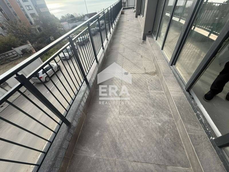 Продава се Двустаен апартамент в Варна, Чайка - 58 кв.м за 2725 €/кв.м - Снимка #2