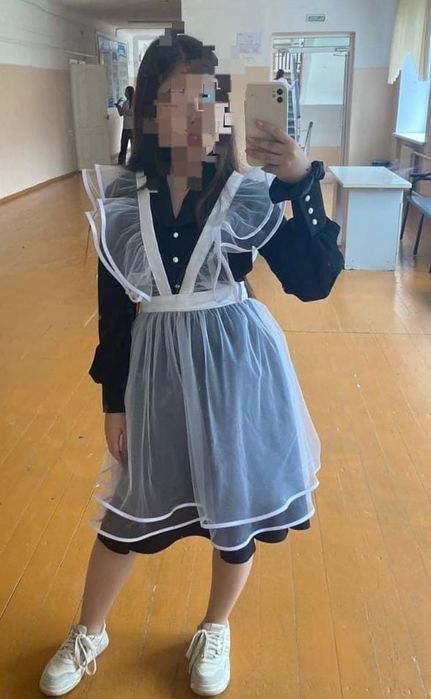 Школьные фартуки