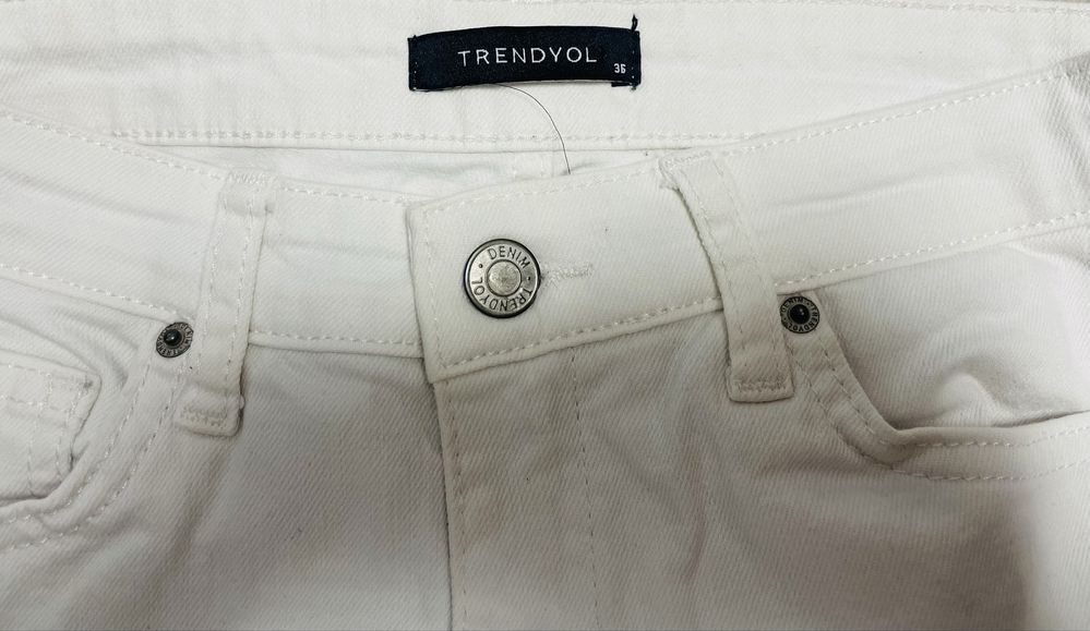 Дамски дънки TRENDYOL