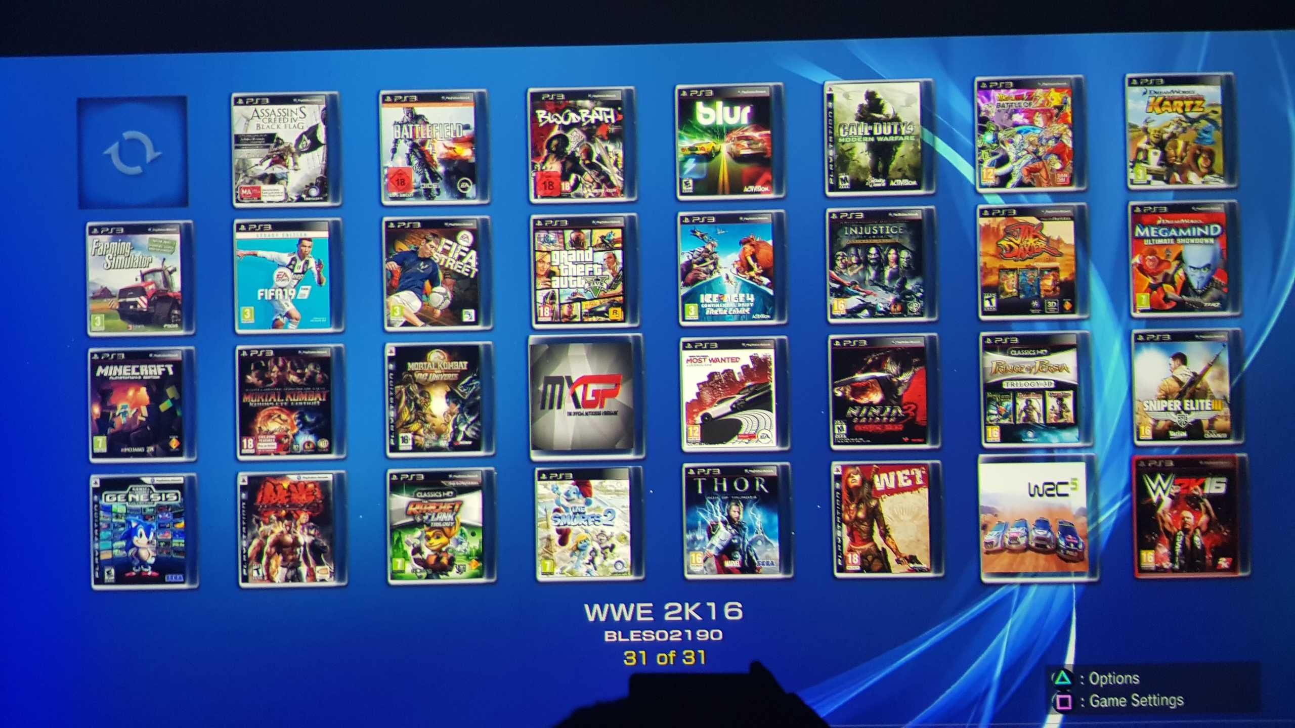 Playstation 3 PS 3 Sony PS3 slim complet+60 jocuri FIFA19 GTA 5 MK NFS