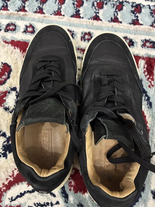 Отдам даром обувь и вещи