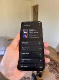 Oneplus 6T - 6GB RAM / 128 GB ROOM