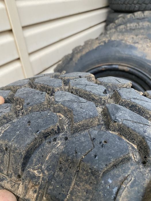 Гуми с джанти 205.80-16