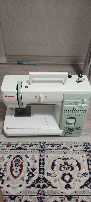 Продается машинка Джаноме
