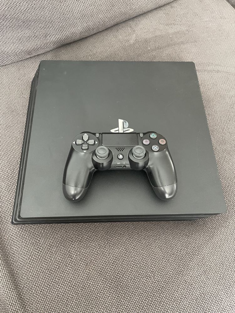 PlayStation 4 pro plus jocuri