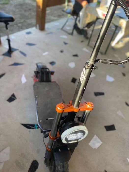 De vânzare o bestie 6000w 120 km/h