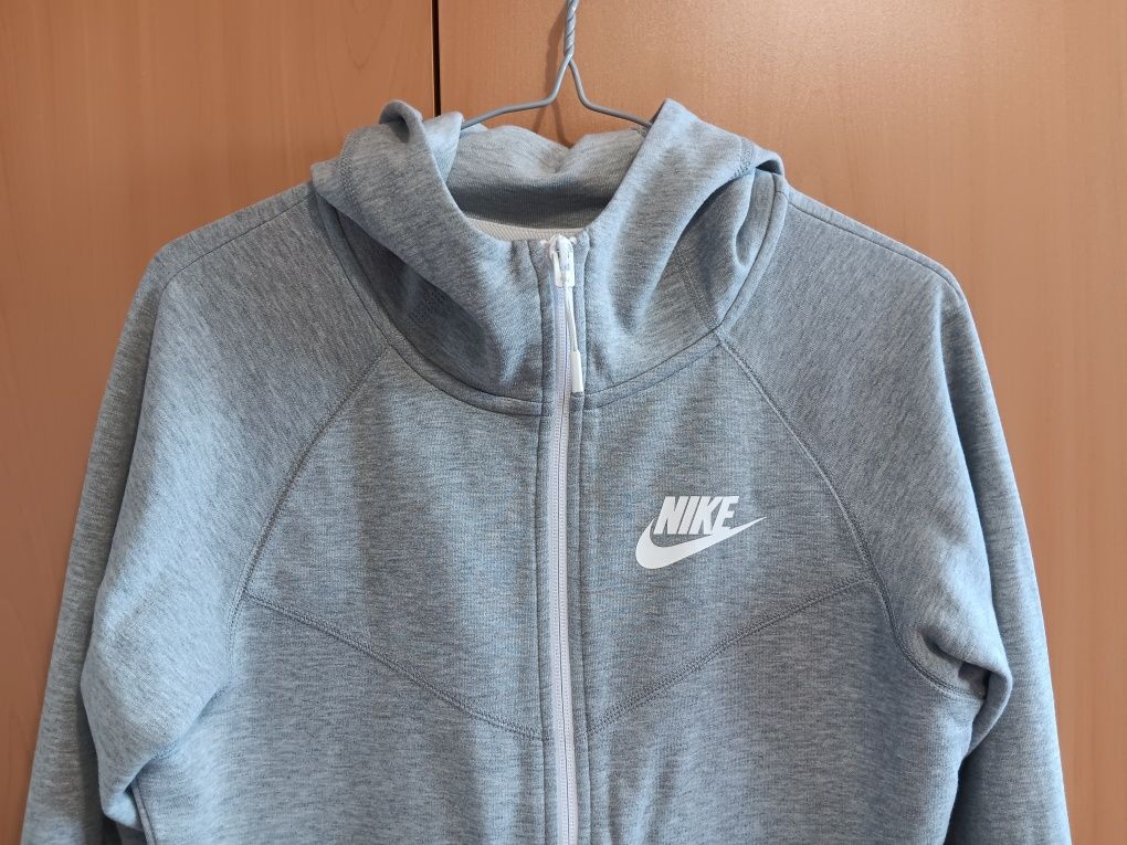 Дамско Горнище Nike