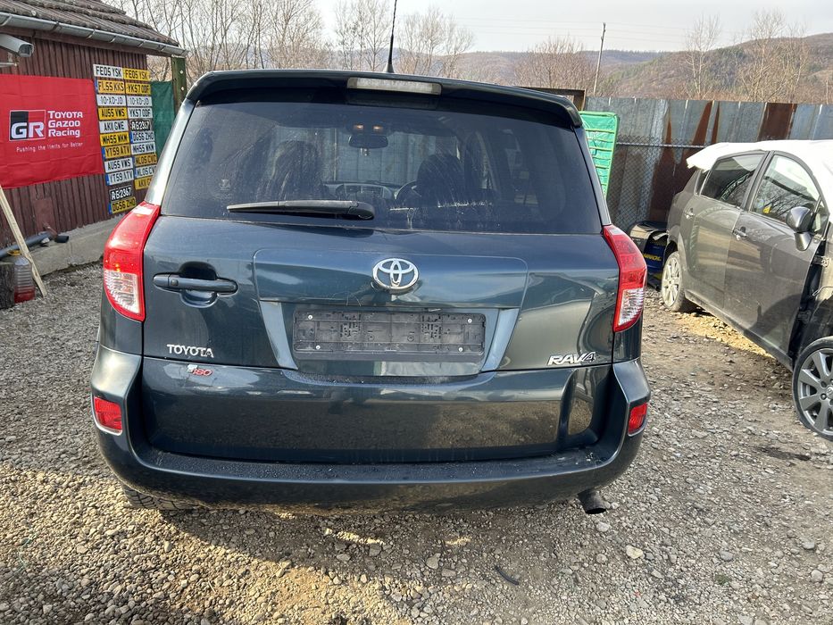 Toyota RAV4 2.2 dcat 177 На части
