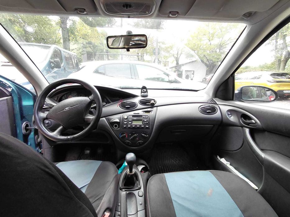 Ford Focus 2001, 1.6 L, benzina