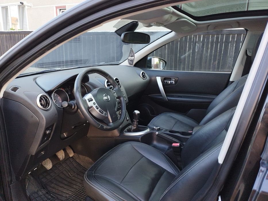 Nissan Qashqai 2.0d 4x4/2009/panoramic/piele/xenon