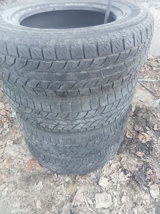 Продам резину в комплекте.
