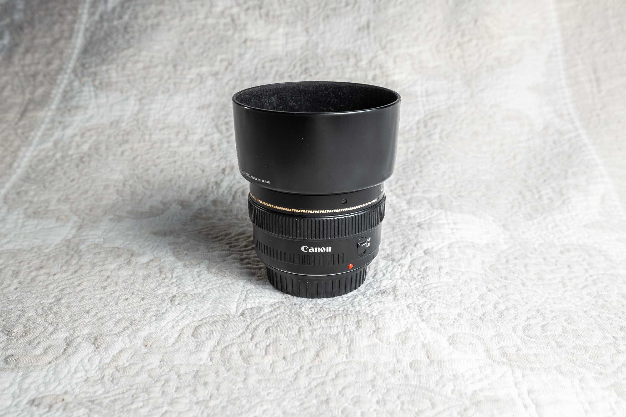 Canon EF 50mm f/1.4 USM  + Parasolar – NU e f/1.8!