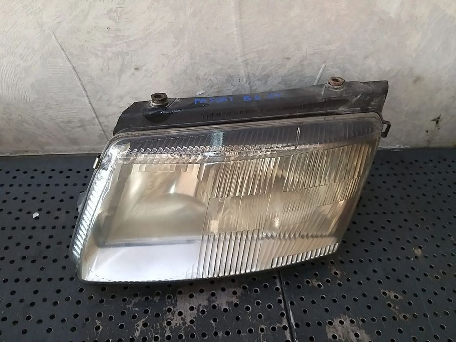 Far stanga vw passat b5 14742500