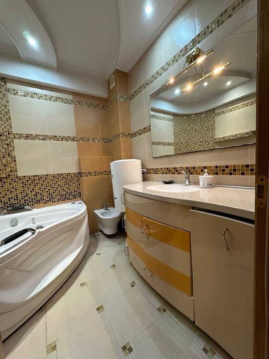 Двустаен имот в Дружба 1