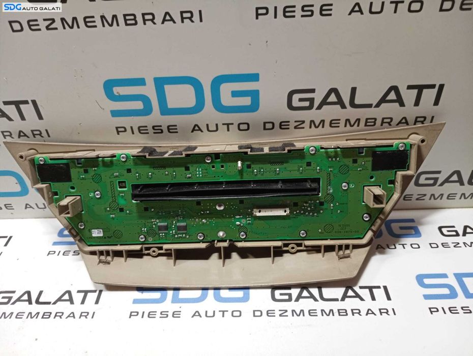 Panou Consola Comanda Buton Butoane Radio CD Player Renault Laguna 3 2007 - 2015 Cod 039-2975-00 [M4524]