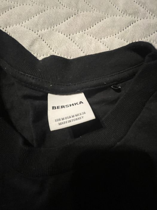 tricou bershka.