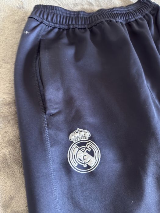 Анцуг на Реал Мадрид Адидас