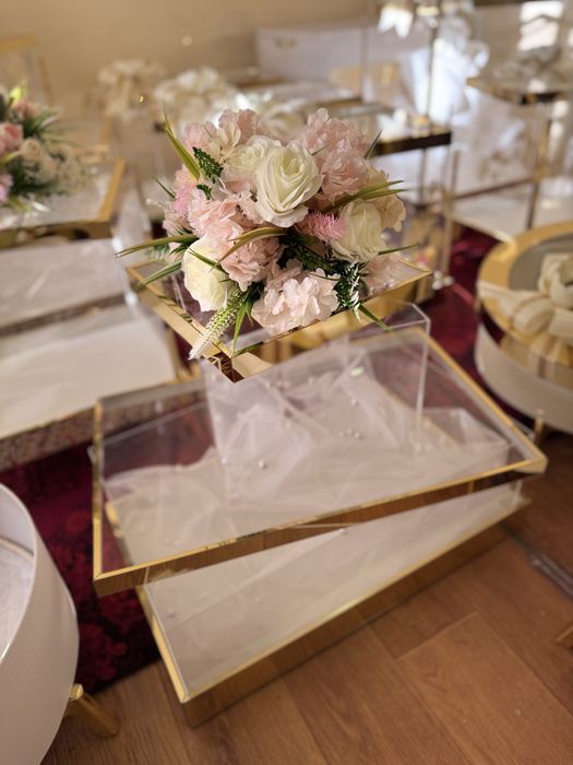 Merry me idish nabori, Oqliq uchun idish nabori Sarpo sandiq