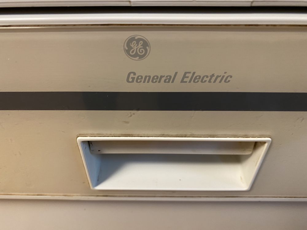 Masina spalat vase General Electric model GSH5000
