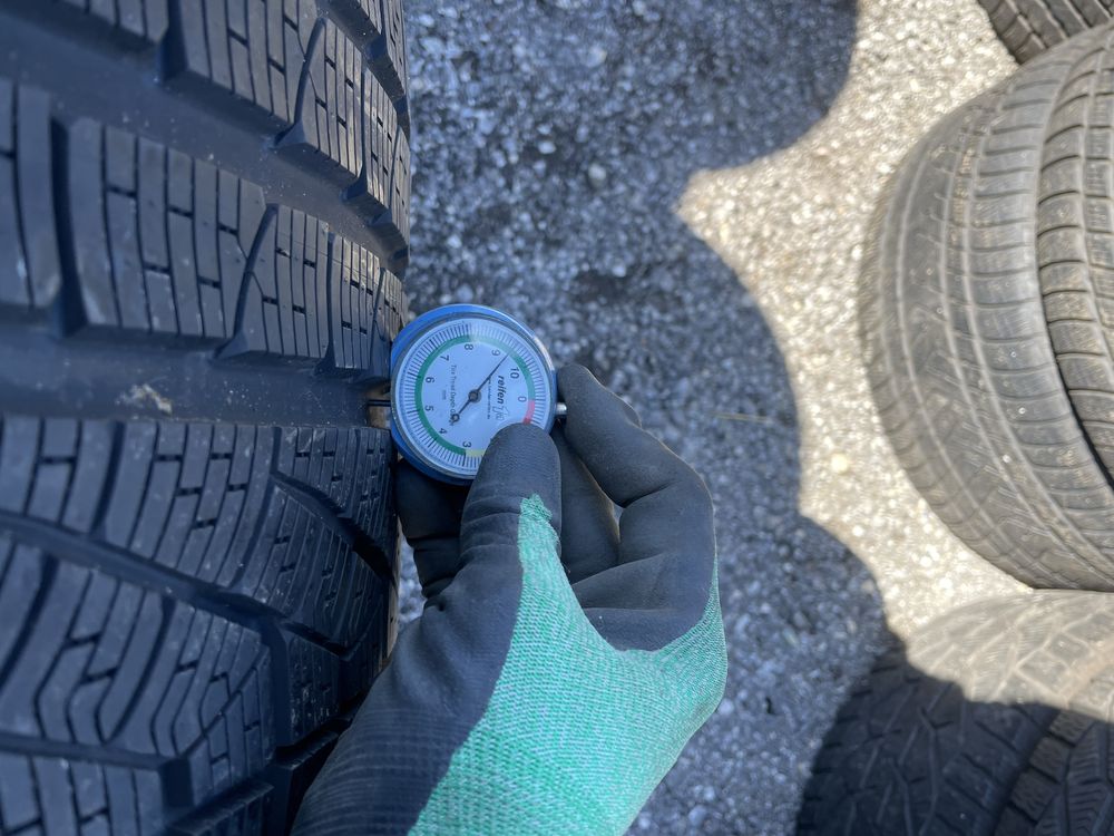 295/30/20 PIRELLI 2бр. Нови Гуми