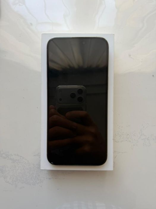 Iphone 15 pro max 512mb