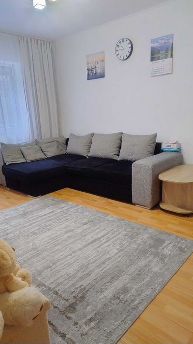 Vând apartament 3 camere Nufarul