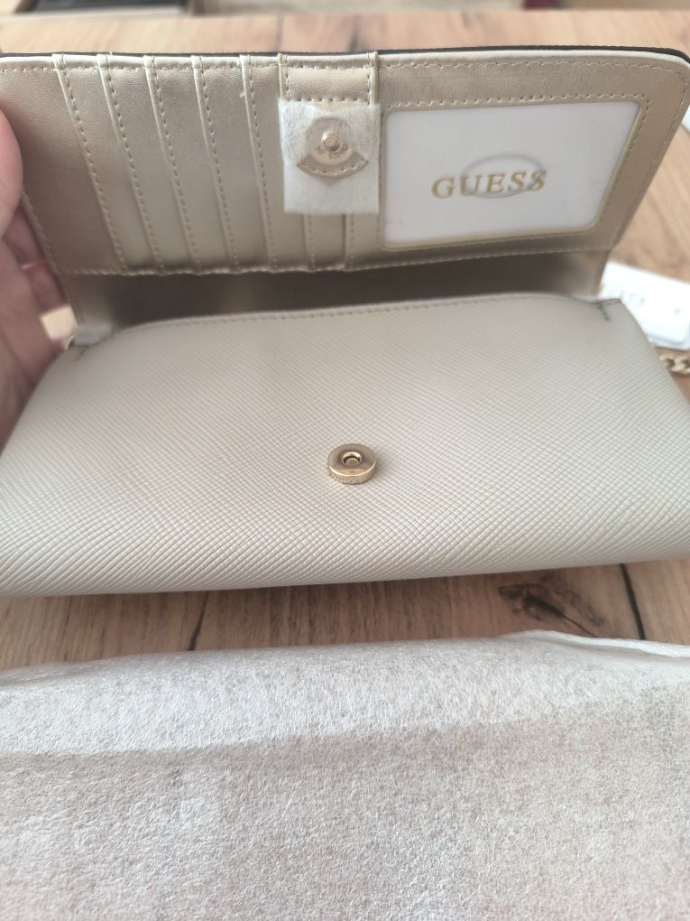 Клъч Чанта Guess