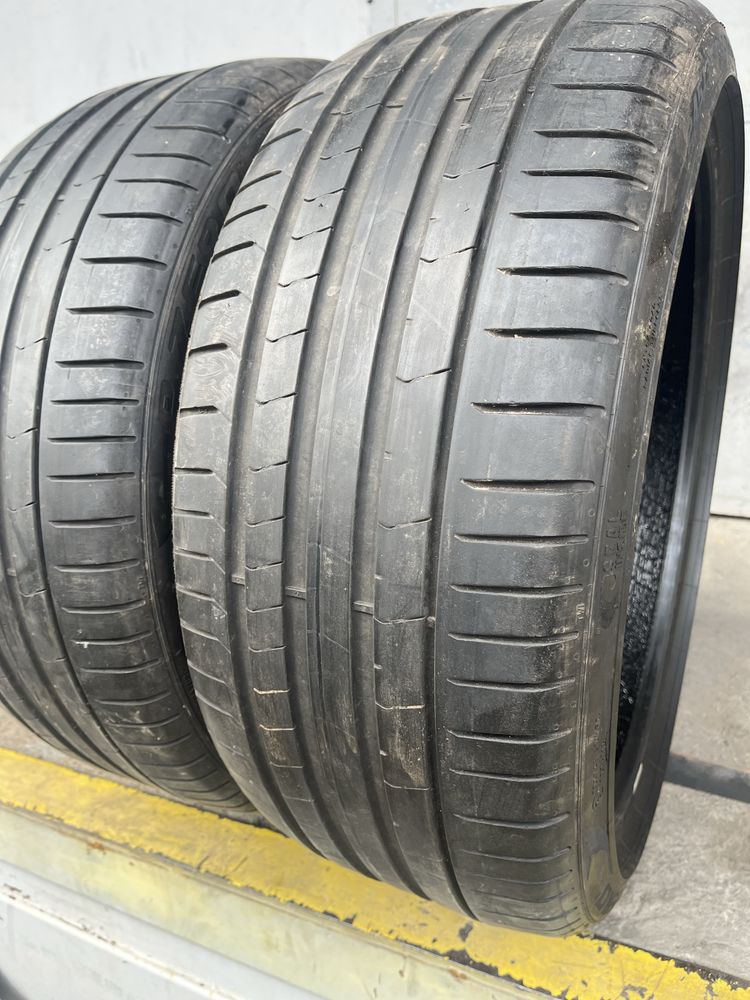 2 бр. летни гуми 245/35/20 Pirelli DOT 1718 5 mm