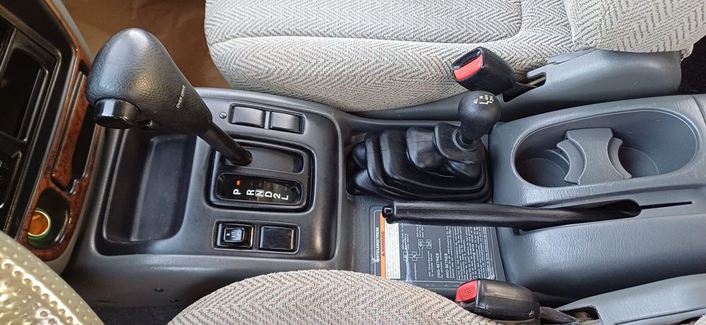 Vand Suzuki Grand Vitara 2.0 benzina ,Automata