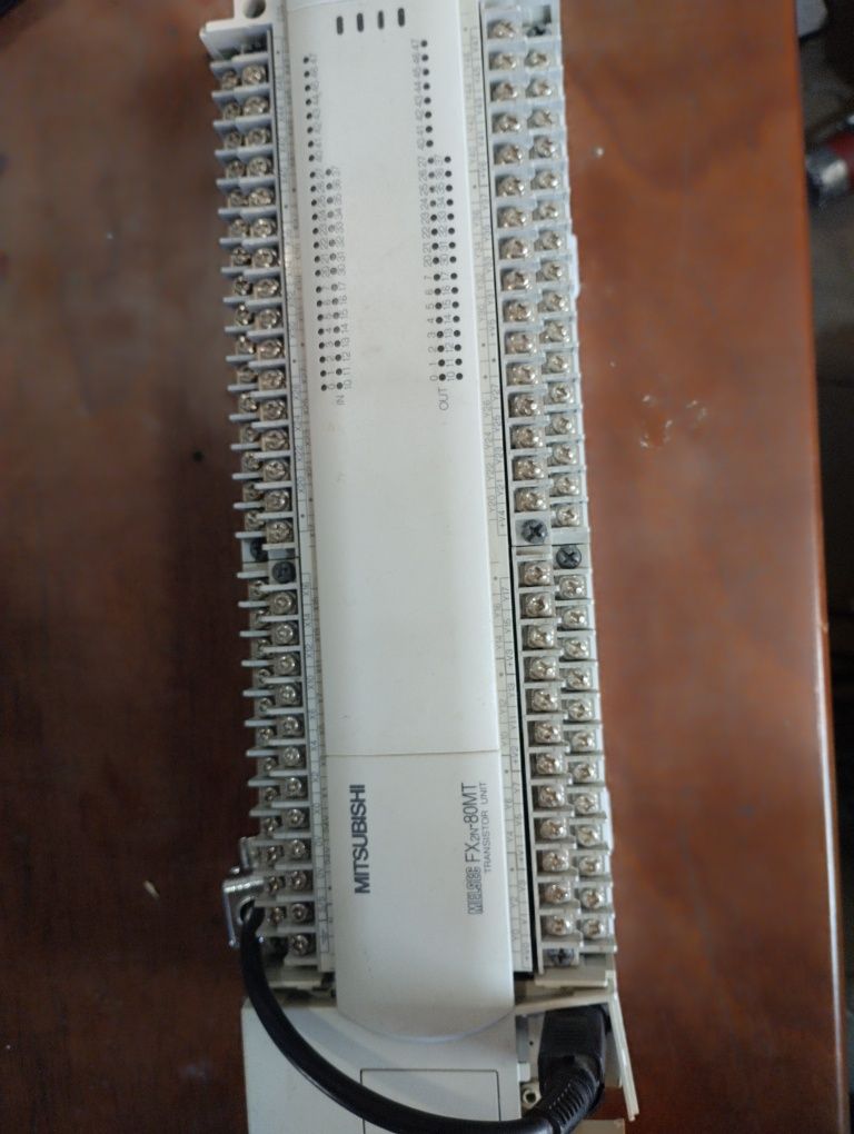 PLC Mitsubishi FX2N-80